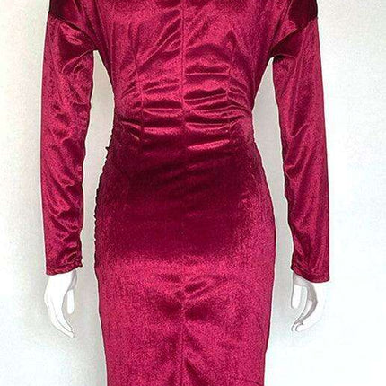 Velvet Vixen V-Neck Bodycon Dress with Elegant Split Detail - Perfect for Evening Affairs! - Très Elite