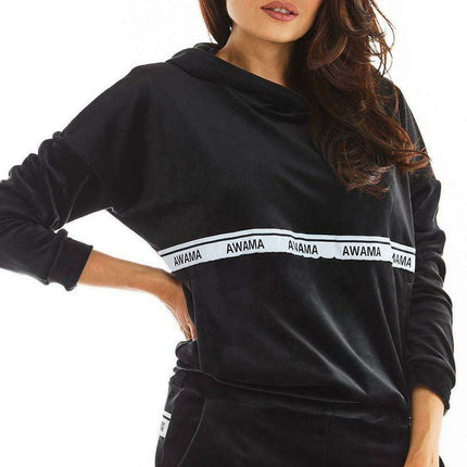 Velvety Comfort Kangaroo Pocket Hoodie - Très Elite