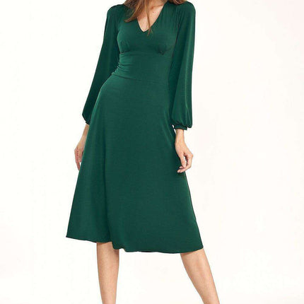 Versatile Midi Dress for Every Wardrobe Essential Piece - Très Elite