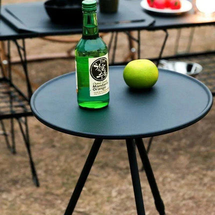 Versatile Round Folding Camping Table - Your Perfect Outdoor Accessory - Très Elite