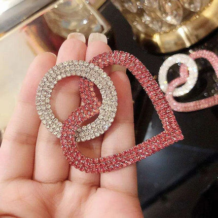Vibrant Heart-Shaped Crystal Drop Earrings - Dazzling Rhinestone Statement Jewelry for Women with Bold Oversized Charm - Très Elite