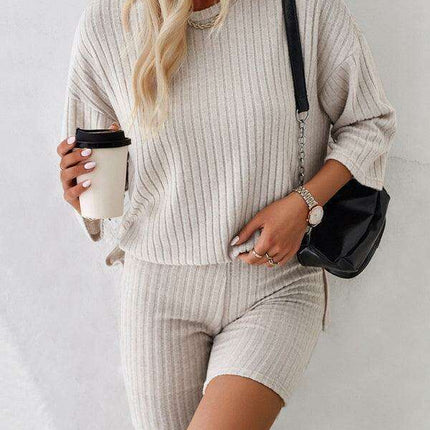 Vibrant Mid-Sleeve Suit for Effortless Sophistication - Très Elite