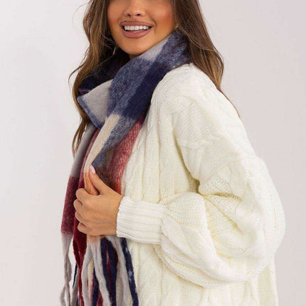 Vibrant Plaid Polyester Wrap with Tassels - Fashionable Cold Weather Essential - Très Elite