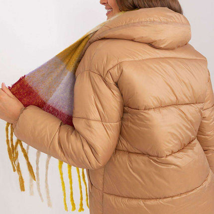 Vibrant Plaid Polyester Wrap with Tassels - Fashionable Cold Weather Essential - Très Elite