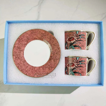 Vintage Elegance Couple's Ceramic Cup and Saucer Set - Perfect for Home and Office Enjoyment - Très Elite