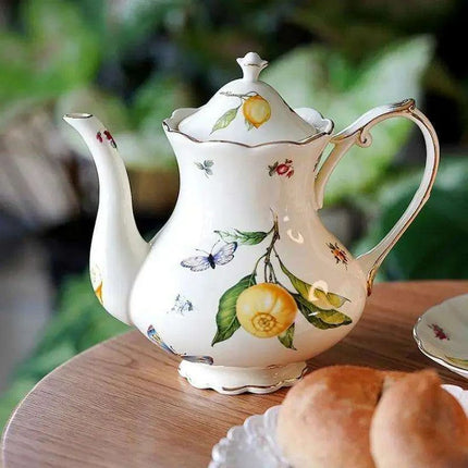 Vintage European Porcelain Tea and Coffee Set with Dessert Plate - Timeless Elegance Collection - Très Elite