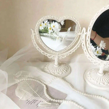 Vintage Nordic Heart-Shaped Acrylic Double-Sided Rotatable Makeup Mirror - Très Elite