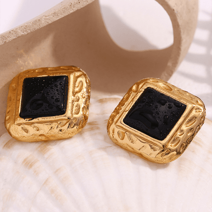 Vintage earrings stainless steel classic hammered pattern square black acrylic earrings - Très Elite
