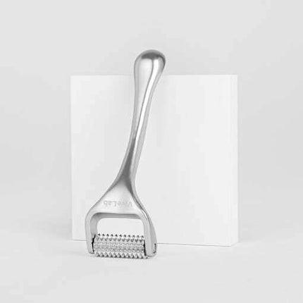 ViveLab Revi Technology Scalp Boosting Needle Roller - Très Elite