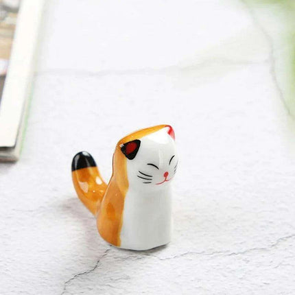 Whimsical Cat-Inspired Ceramic Chopstick Holder - Delightful Japanese Dining Accessory - Très Elite