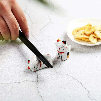 Whimsical Cat-Inspired Ceramic Chopstick Holder - Delightful Japanese Dining Accessory - Très Elite