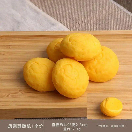Whimsical Kawaii Mini Chinese Pastry Figurines - Adorable Collectible Delights - Très Elite