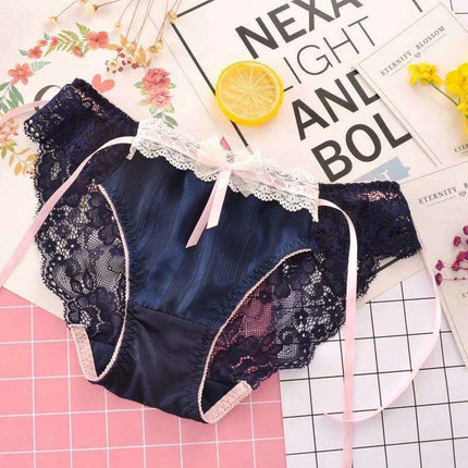 Whimsical Strawberry Ruffle Seamless Women's Underwear for Girls in Japanese Fashion - Très Elite