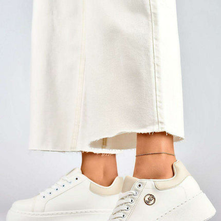 White Eco-Friendly Athletic Shoes - Très Elite