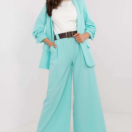 Women Trousers Model 206344 Culotte Silhouette Elegant Fit - Très Elite