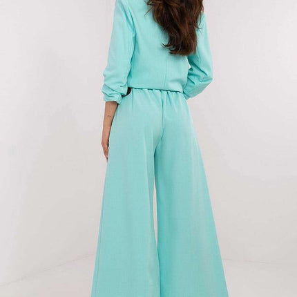 Women Trousers Model 206344 Culotte Silhouette Elegant Fit - Très Elite