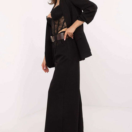 Women Trousers Model 206344 Culotte Silhouette Elegant Fit - Très Elite