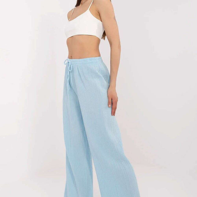 Women trousers model 212648
