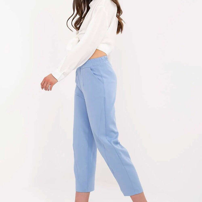 Women trousers model 212656