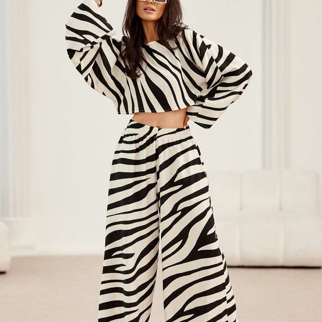 Women trousers model 213986