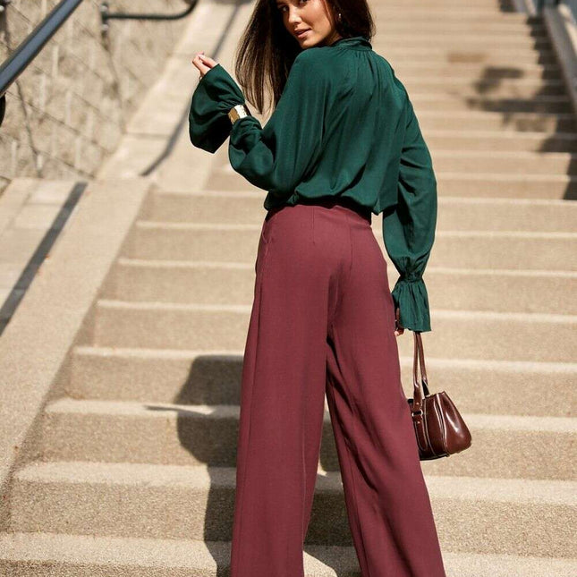 Women trousers model 216488