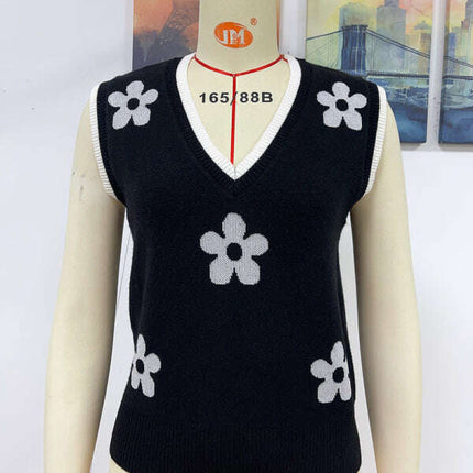 Women's Contrasting Color Jacquard V-Neck Sleeveless Knit Tank Top - Très Elite