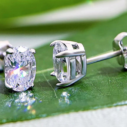 Women's Elegant Zircon Silver Stud Earrings - Très Elite
