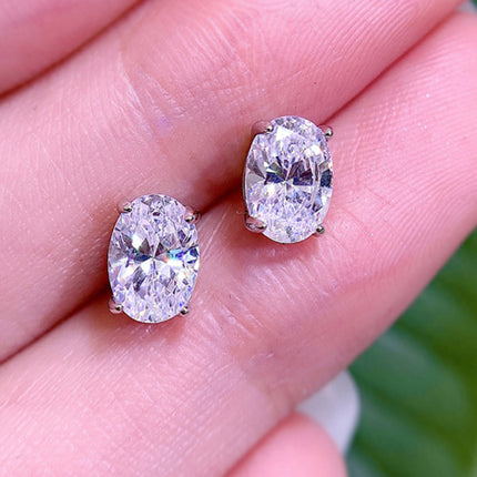 Women's Elegant Zircon Silver Stud Earrings - Très Elite