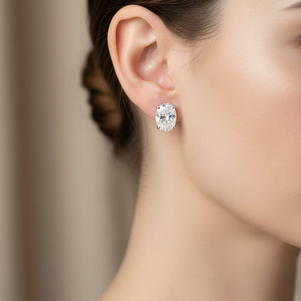 Women's Elegant Zircon Silver Stud Earrings..
