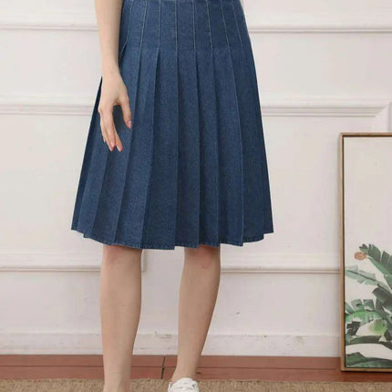 Women's Knee-Length Pleated Skirt in Classic Solid Colors
