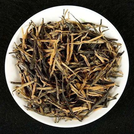 Wuyi Lapsang Souchong Tea: Authentic Chinese Black Tea in Freshness-Preserving Pouch - Très Elite