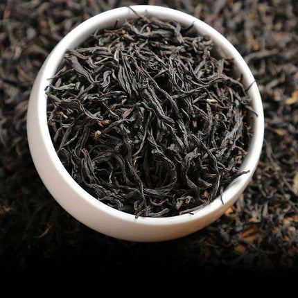 Wuyi Lapsang Souchong Tea: Authentic Chinese Black Tea in Freshness-Preserving Pouch - Très Elite