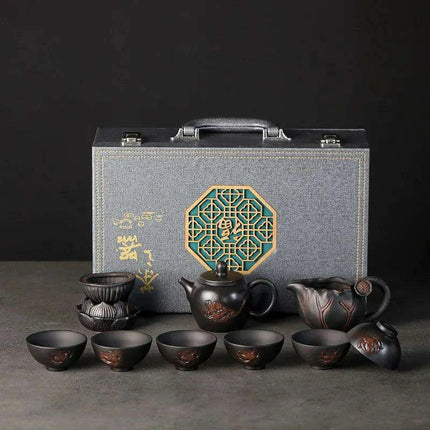 Yunnan Handcrafted Purple Pottery Tea Ceremony Set: Gaiwan Teapot and Cups for Elegant Brewing- Très Elite- Très Elite