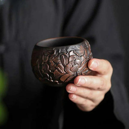 Yunnan Handcrafted Purple Pottery Tea Ceremony Set: Gaiwan Teapot and Cups for Elegant Brewing - Très Elite