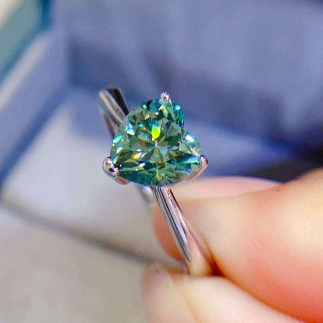 Green Diamond Heart Ring with Lab-Created Diamond Stone - A Symbol of Love and Beauty