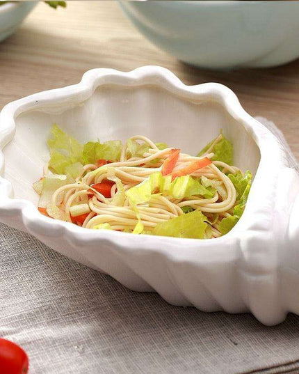 Elegant Conch-Inspired Ceramic Dinner Plate for Stylish Dining
