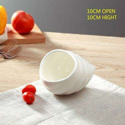 Elegant Conch-Inspired Ceramic Dinner Plate for Stylish Dining