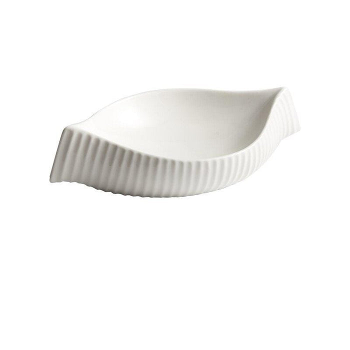 Artistic Ceramic Conch-Shaped Plate for Elevated Dining