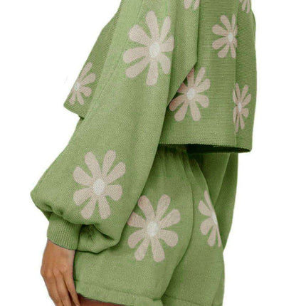 Elegant Floral Two-Piece Set with Stylish Bubble Sleeve Sweater and Comfortable Shorts