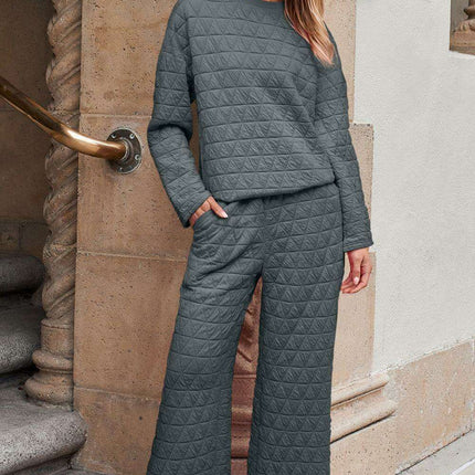 Charcoal Quilted Casual Set: Pullover & Trousers Combo