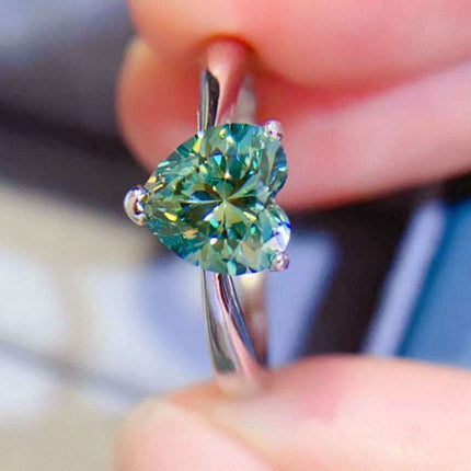 Green Diamond Heart Ring with Lab-Created Diamond Stone - A Symbol of Love and Beauty