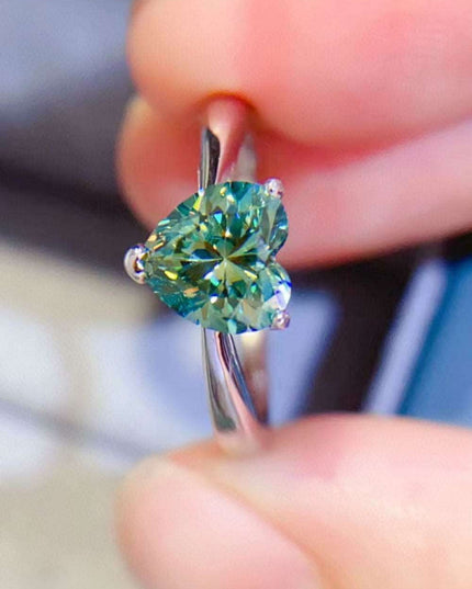 Green Diamond Heart Ring with Lab-Created Diamond Stone - A Symbol of Love and Beauty