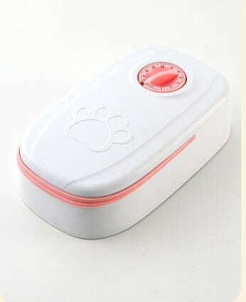 2-in-1 Gravity Pet Feeder - Eco-Friendly & Convenient