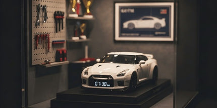 Supercar Alarm Clock with Engine Sounds & LED Lights | Très Élite
