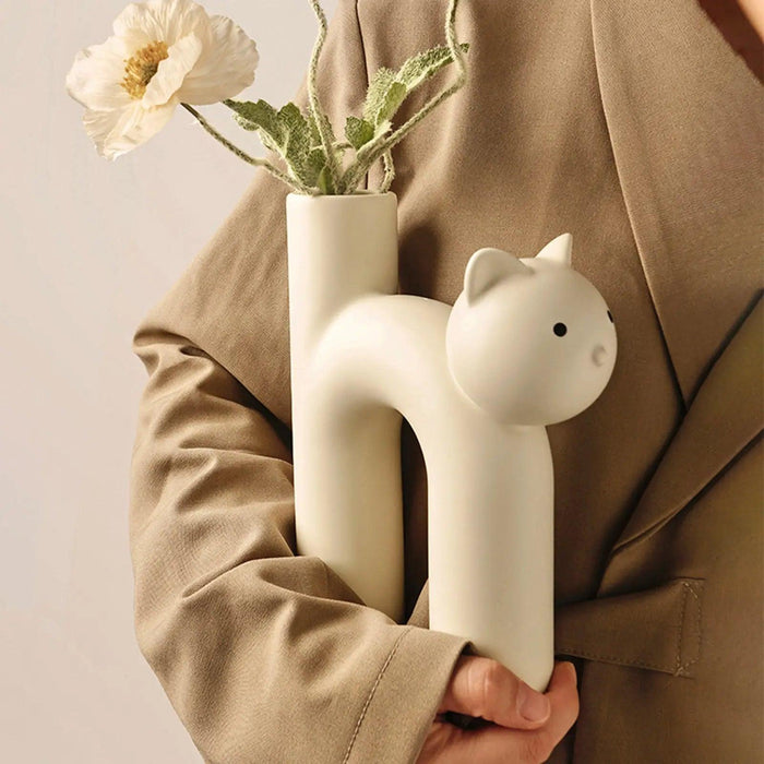 Nordic Ceramic Cat-Shaped Vase for Modern Home and Office Decor