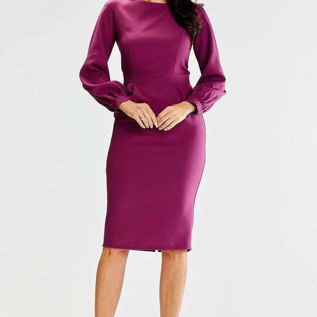 Elegant Pleated Midi Dress with Long Sleeves