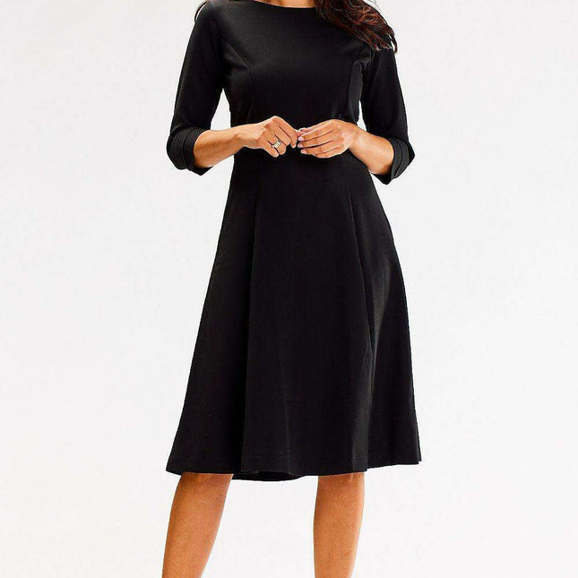 Chic Blush and Black Day Dress for Effortless Style and Comfort