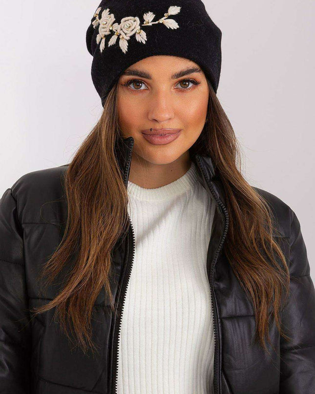 Stylish Winter Knit Beanie with Elegant Applique Detail