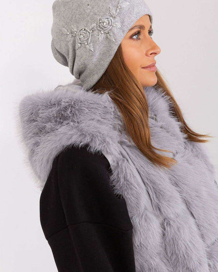 Stylish Winter Knit Beanie with Elegant Applique Detail