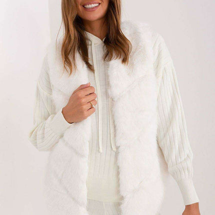 Elegant Multi-Pocket Faux Fur Vest for Every Event